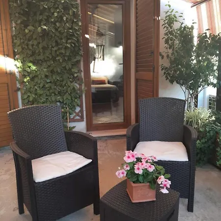 Bed & Breakfast L'aura